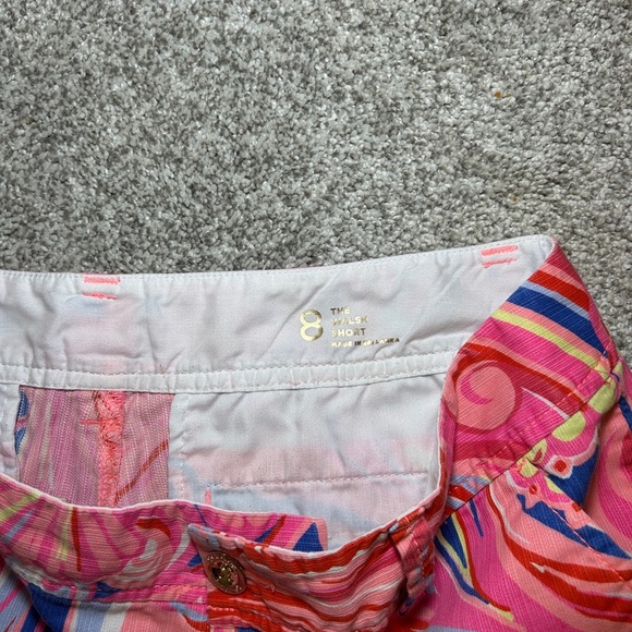 Lilly Pulitzer Walsh Short size 8! - Picture 3 of 4
